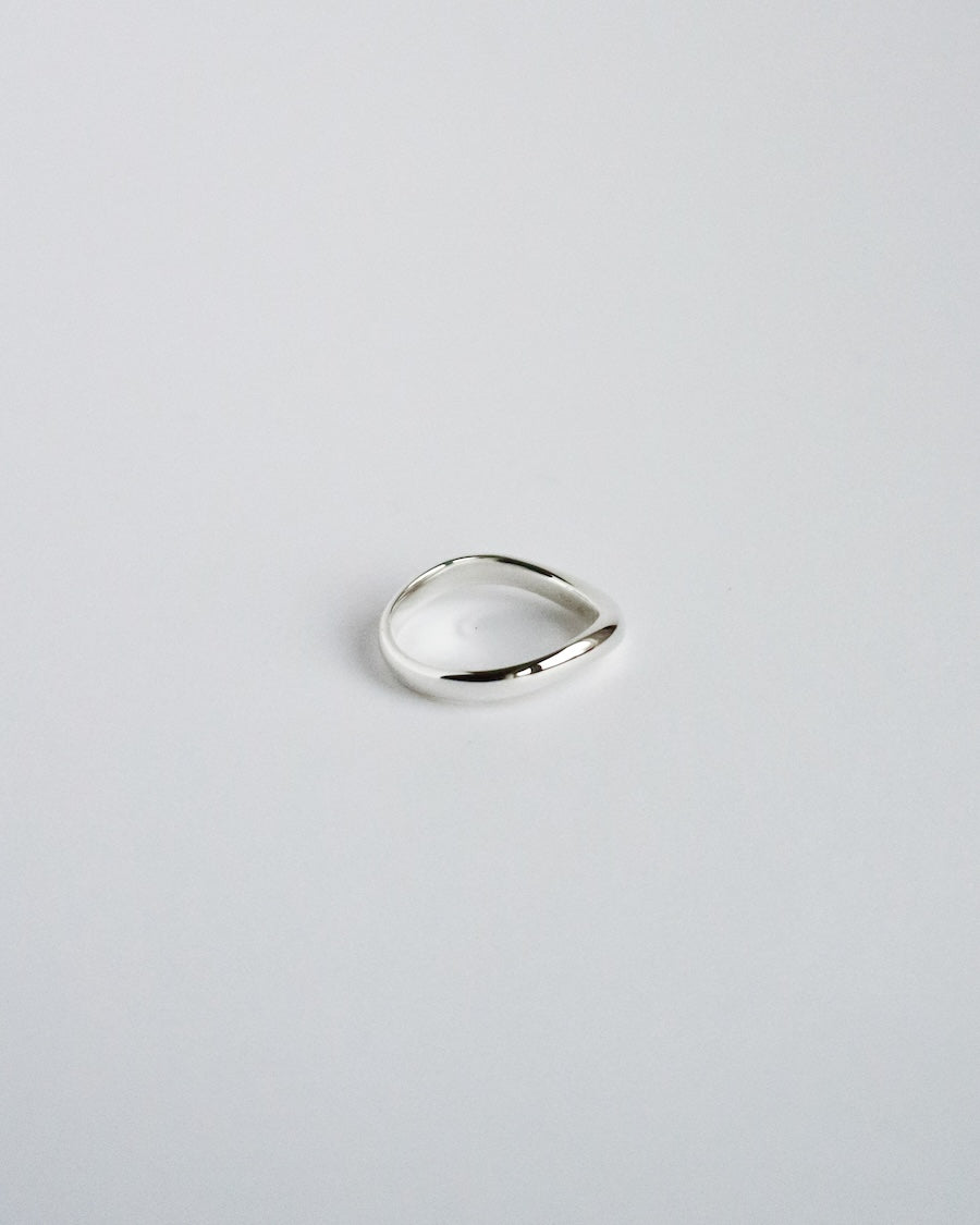 PELL PINKY RING