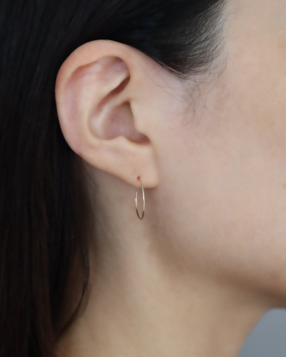 THINNEST HOOP PIERCES-MIDI (PAIR)