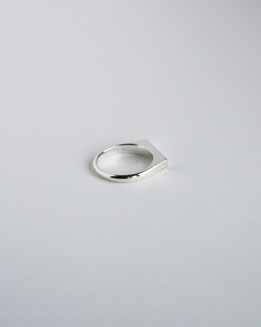 HOWARD PINKY RING with Diamond