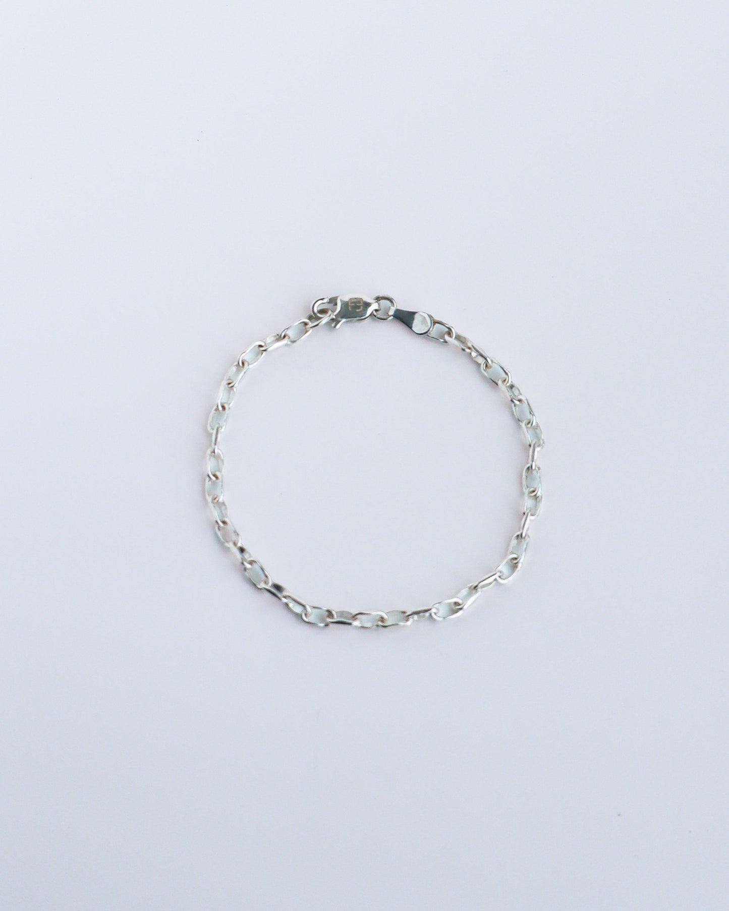 OVAL CHAIN BRACELET